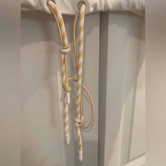 Fendi Logo Embroidered Cropped Sweatshirt - Picture 12 of 12